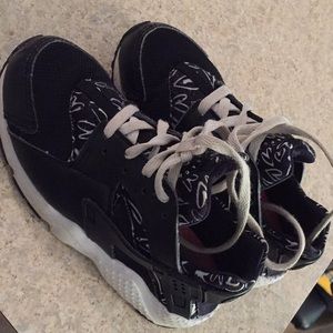 Nike huaraches